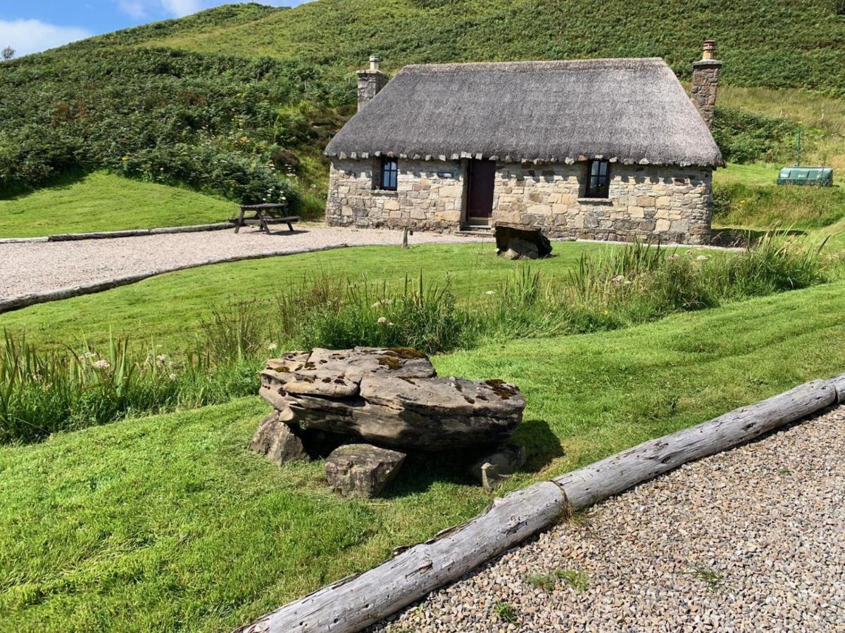 Tigh Mairi At Mary'S Thatched Cottages Elgol Esterno foto