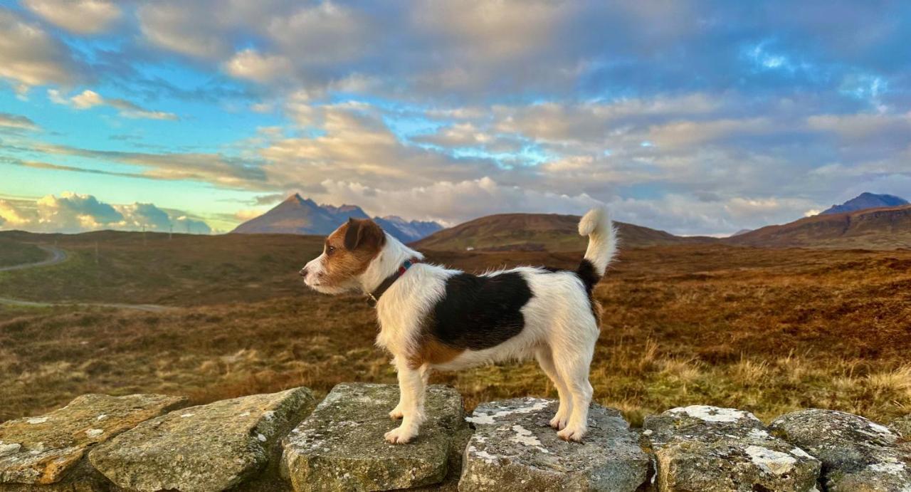 Tigh Mairi At Mary'S Thatched Cottages Elgol Esterno foto